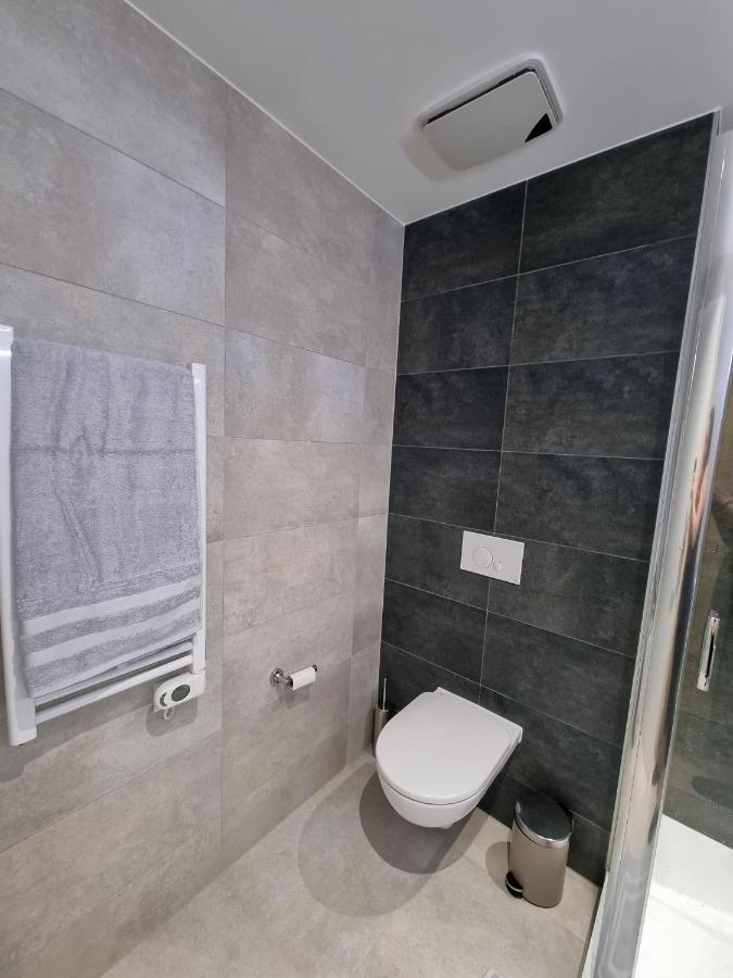 Brand New - Massive Studio - E1 - Self Catering غيبرالتار المظهر الخارجي الصورة