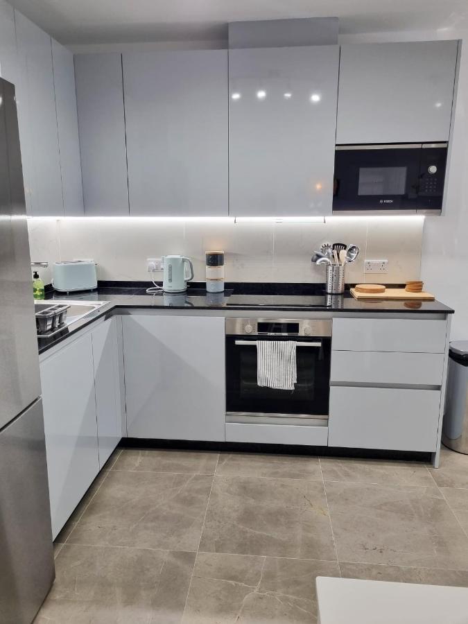 Brand New - Massive Studio - E1 - Self Catering غيبرالتار المظهر الخارجي الصورة