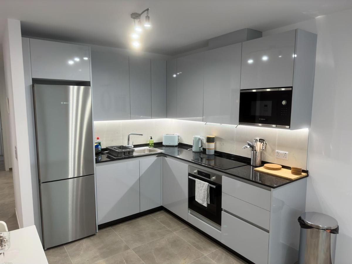 Brand New - Massive Studio - E1 - Self Catering غيبرالتار المظهر الخارجي الصورة